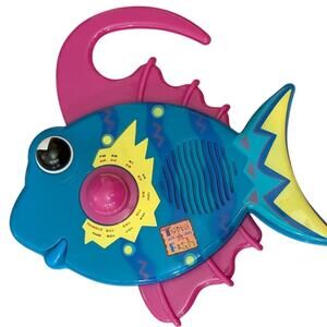 Vintage Spectra Tune A Fish Tropical Fish AM/FM Shower Radio UC-100